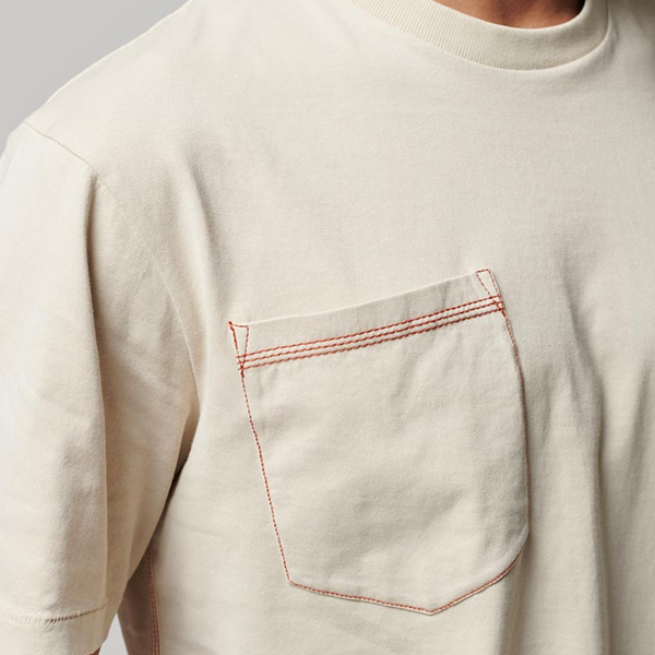 our gym shirts at hongfeng are designed for flexibility, comfort, and performance during workouts.